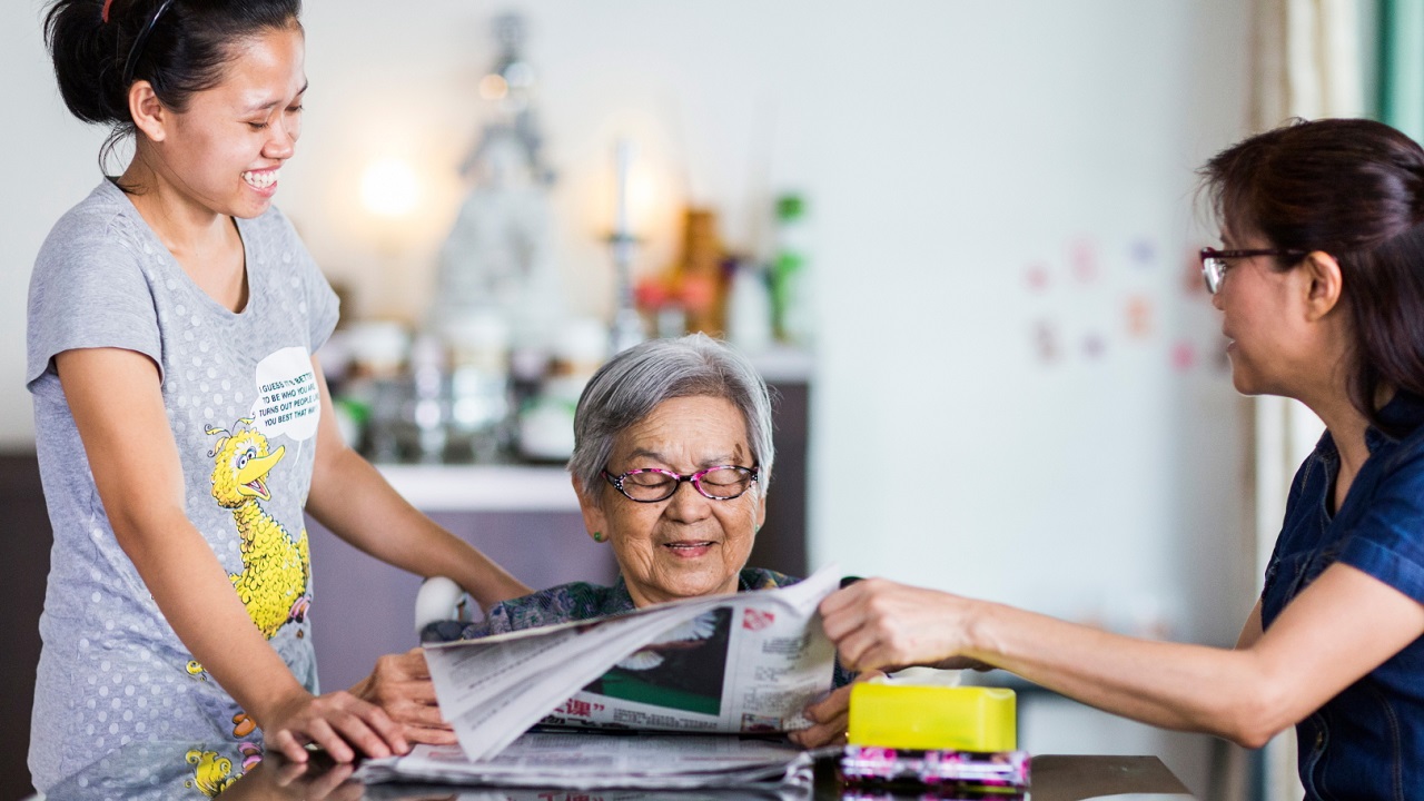 Elderly Care: Hiring a Maid VS Nursing Home